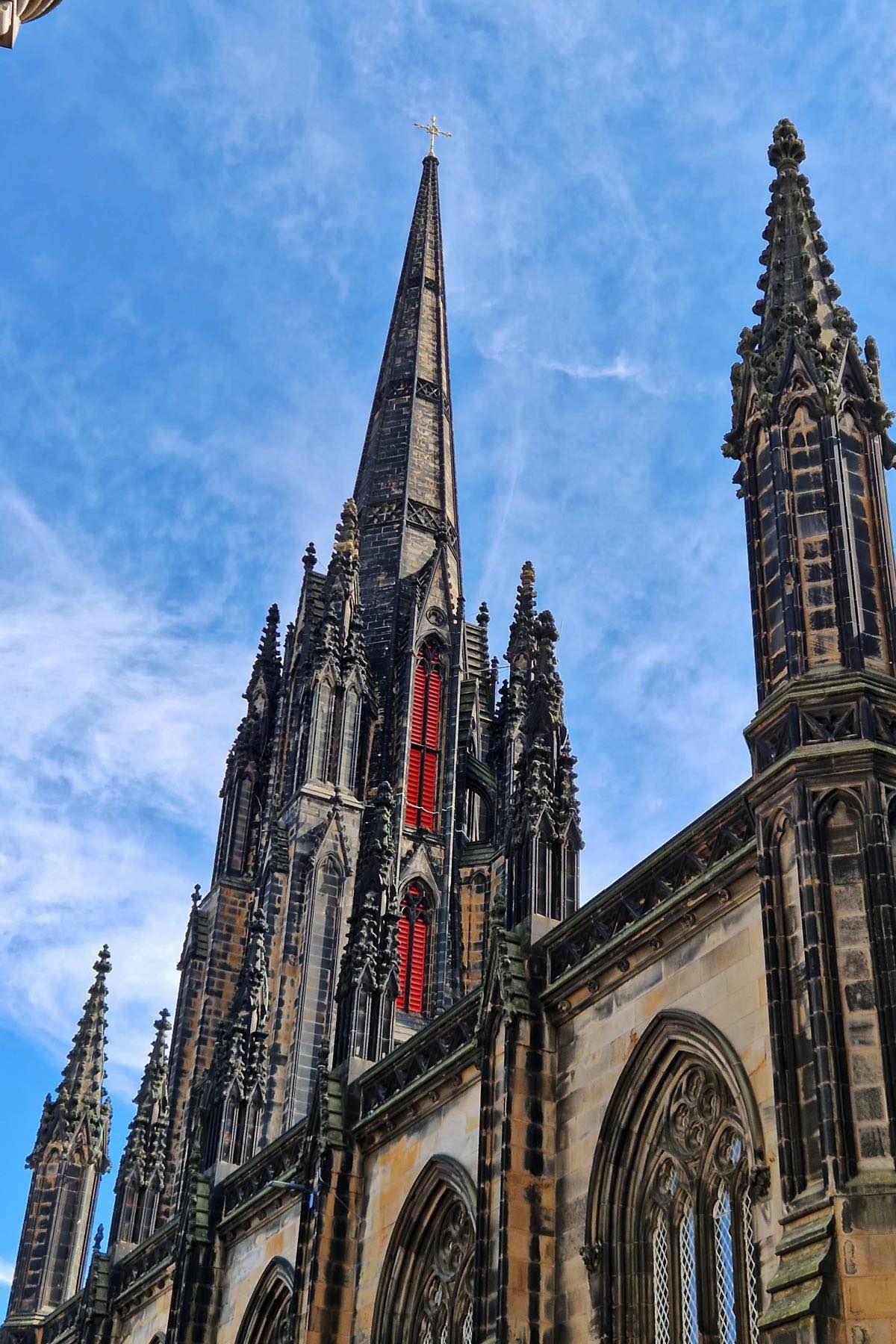 edinburgh St Columba's Free Church of Scotland old town uk