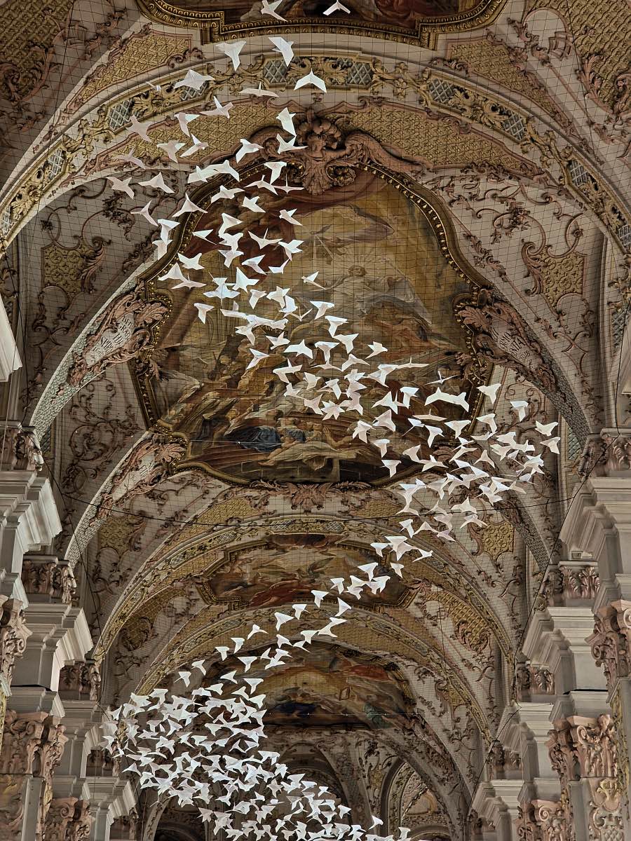 Heilig geist kirche church of holy ghost paper doves les colombes michael pendry